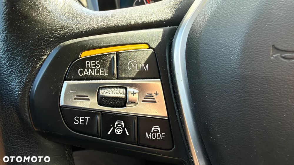 BMW Seria 3 320d MHEV Luxury Line - 26