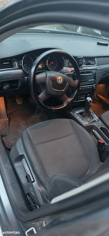 Skoda Superb 1.6 TDI FAMILY - 20