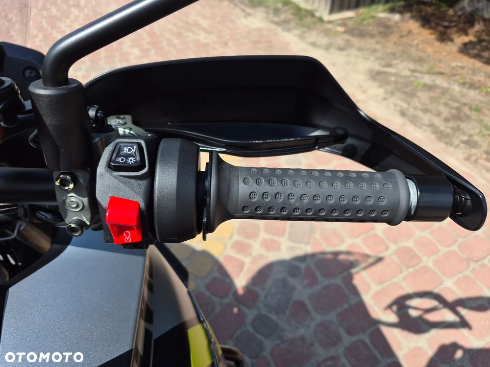 Moto Guzzi Stelvio - 12