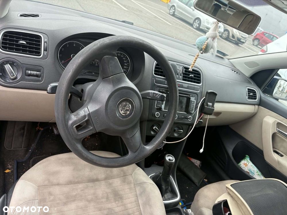 Volkswagen Polo - 4