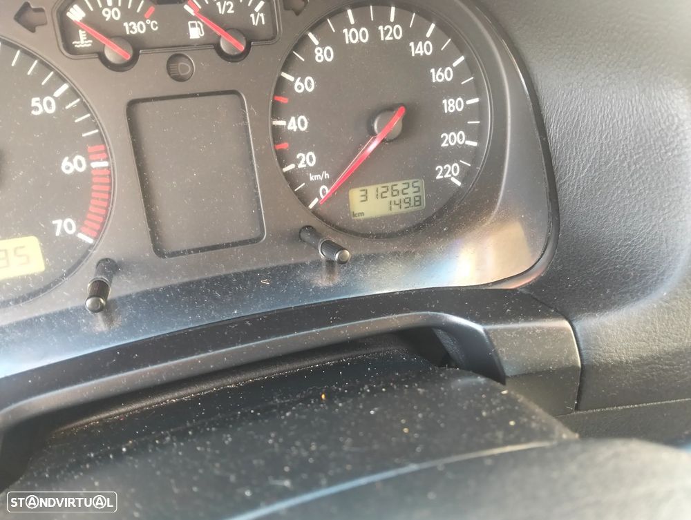 VW Golf 1.4i 25 Anos - 5