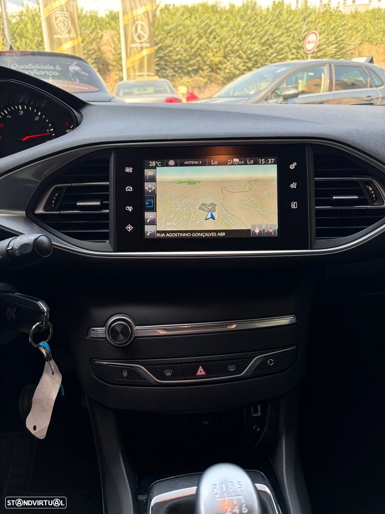 Peugeot 308 1.6 e-HDi Allure - 16
