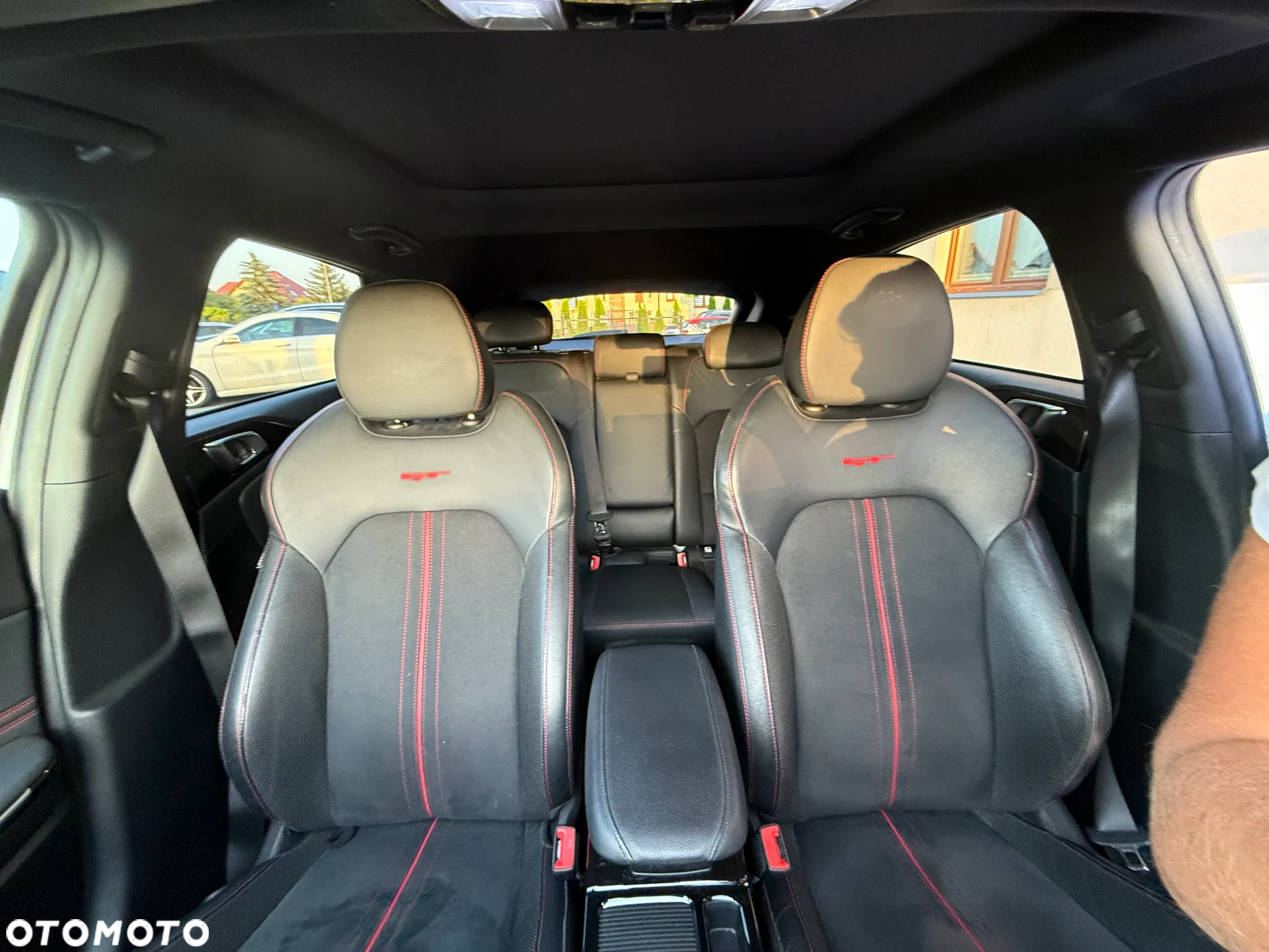 Kia ProCeed 1.6 T-GDI GT DCT - 10