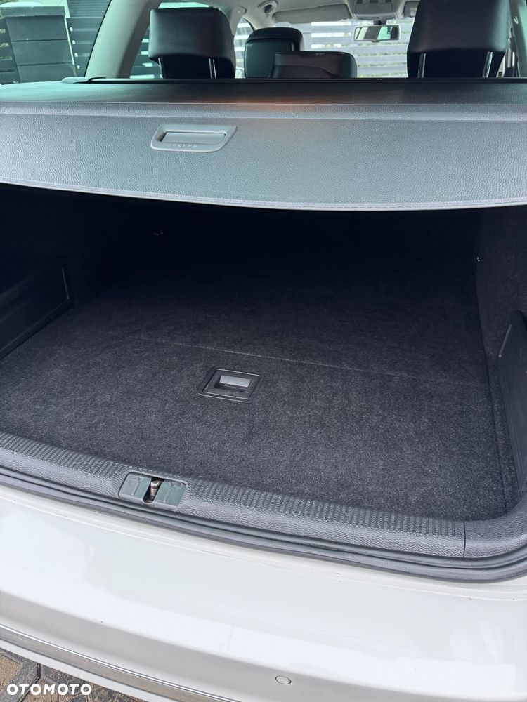 Volkswagen Passat 2.0 TDI DSG BlueMotion Technology Highline - 24