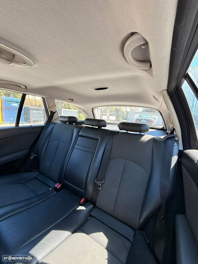 Mercedes-Benz E 200 CDi Avantgarde Aut. - 11