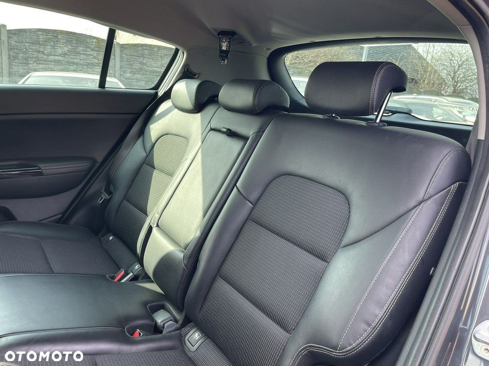 Kia Sportage 1.6 CRDI MHEV Business Line 2WD DCT - 11