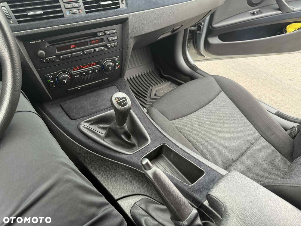 BMW Seria 3 320i - 26