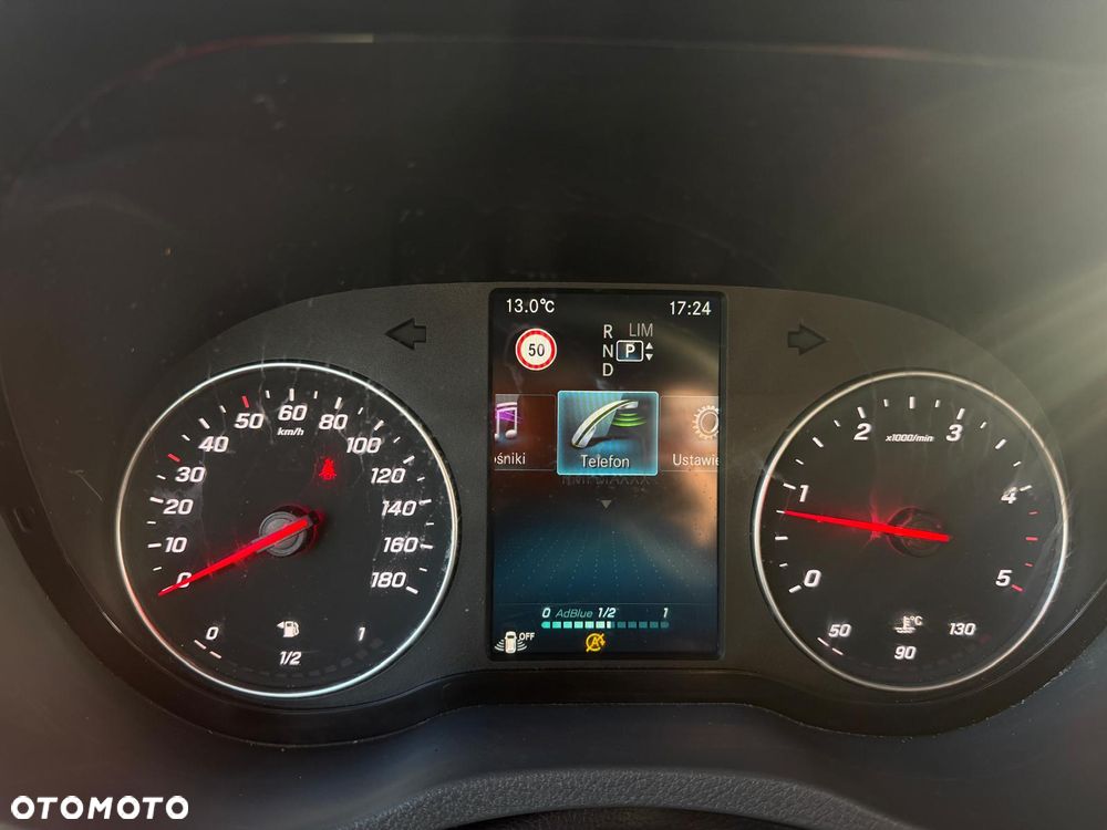 Mercedes-Benz Sprinter - 36