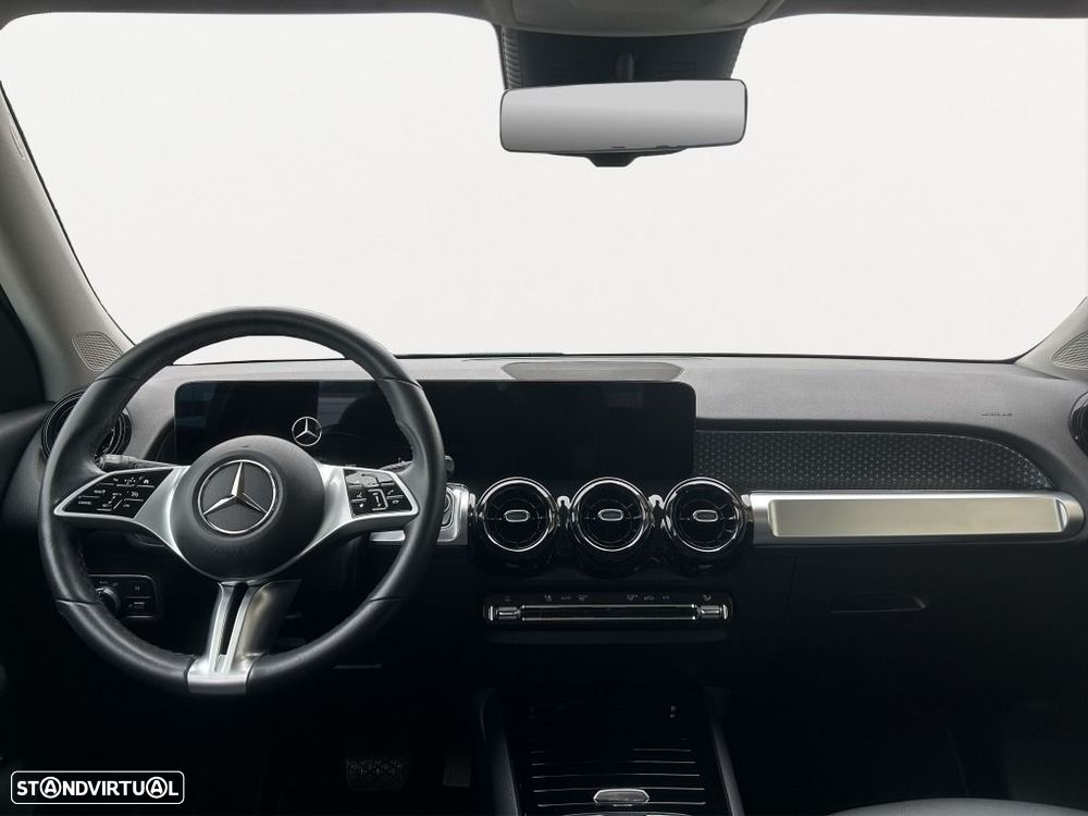 Mercedes-Benz GLB 180 — fotografia 11