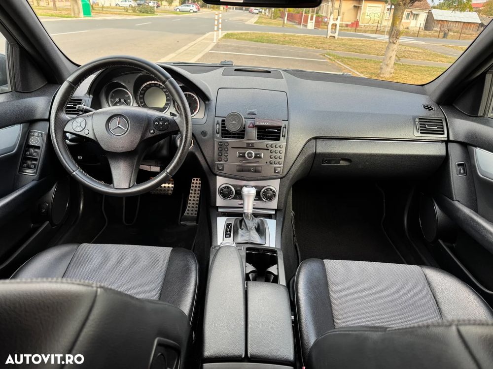 Mercedes-Benz C - 10