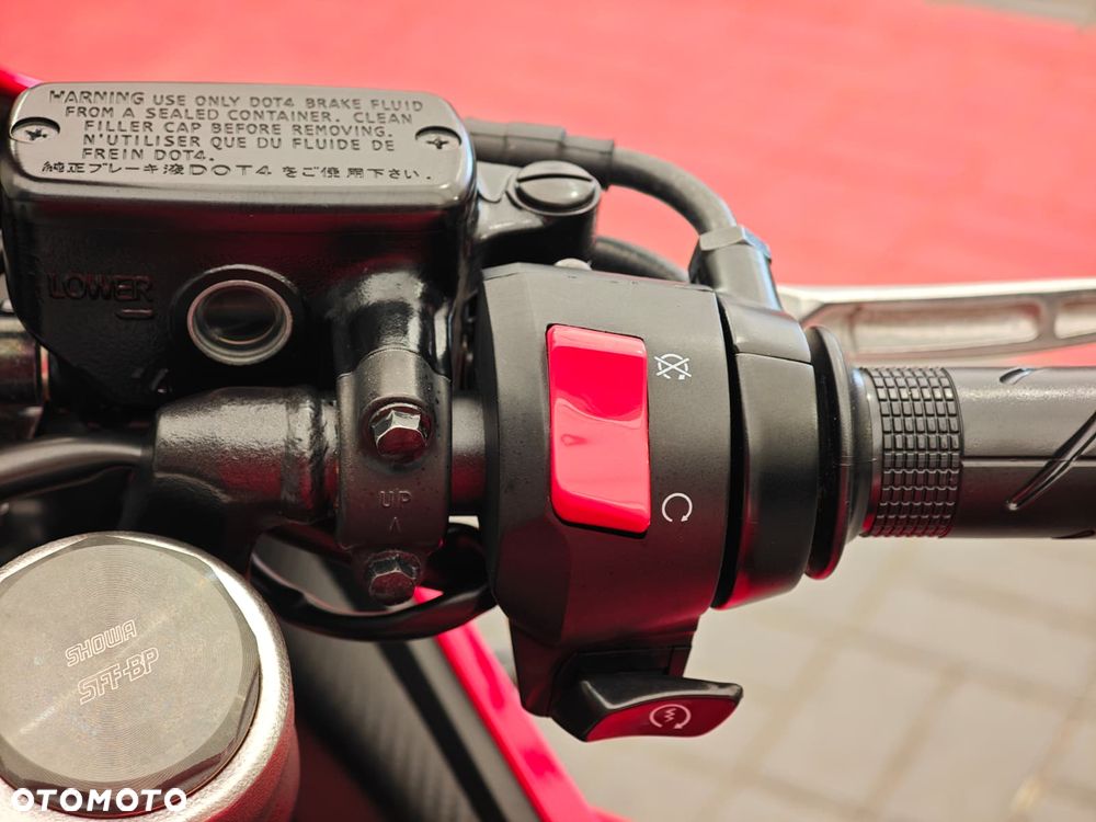 Honda CBR - 9