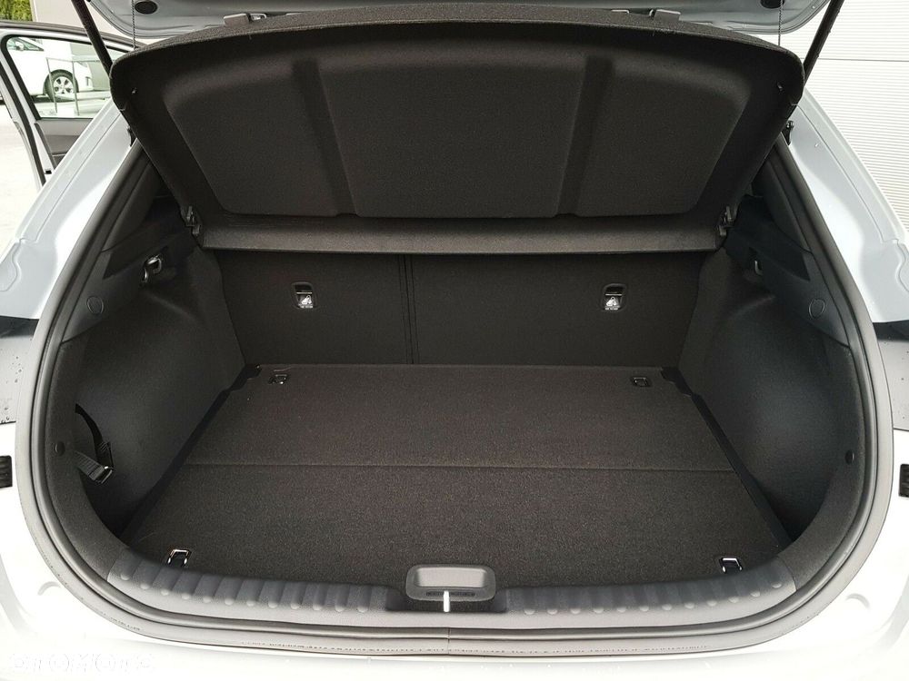 Kia XCeed 1.6 T-GDI Tribute DCT - 25