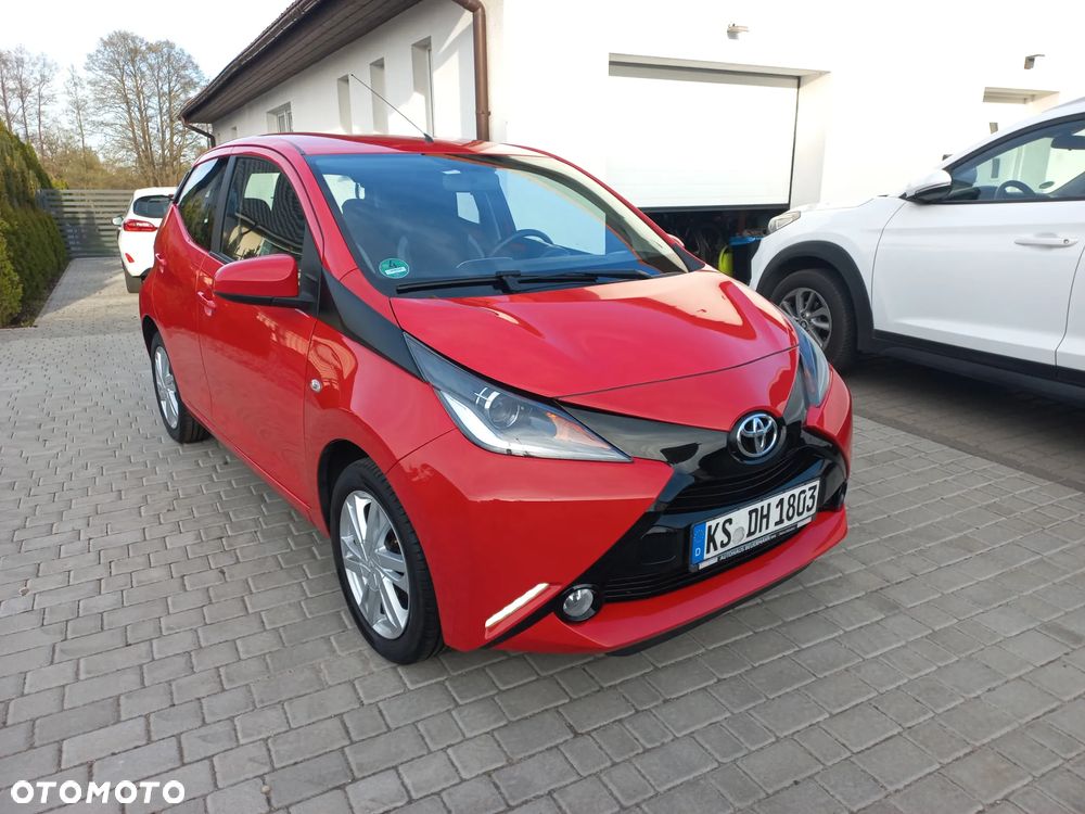 Toyota Aygo x-play - 8