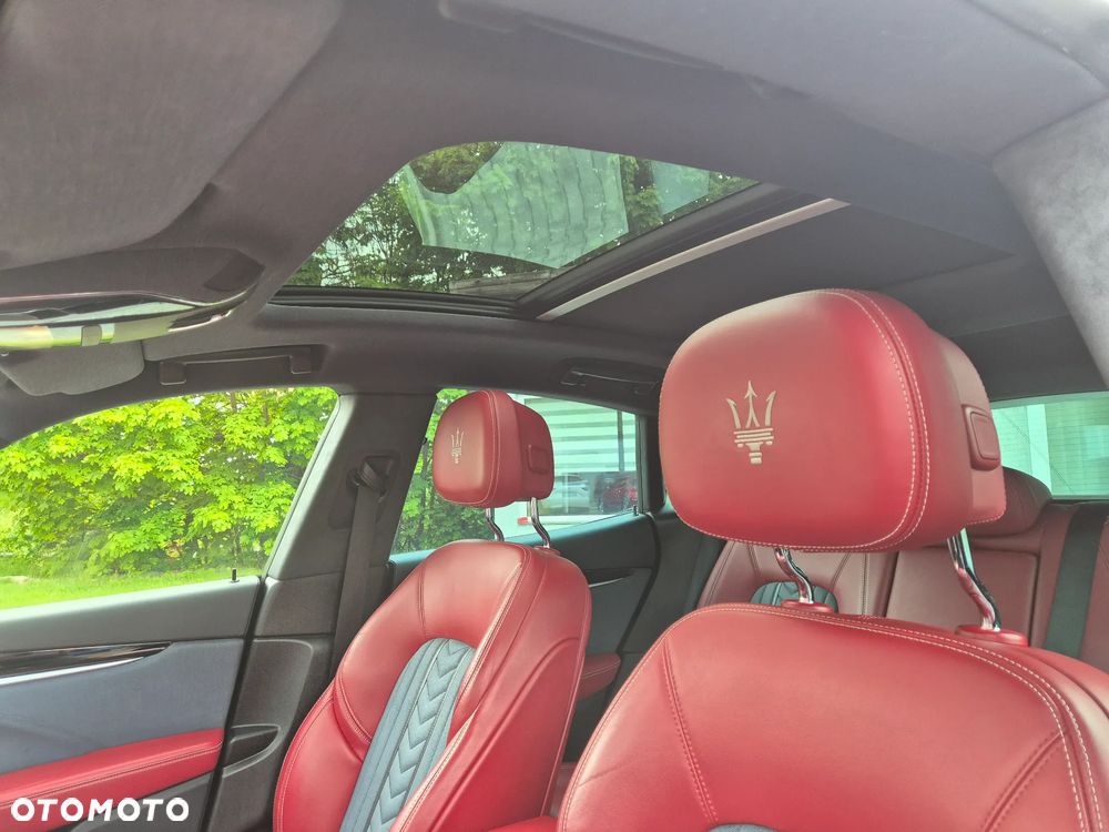 Maserati Levante Q4 GranLusso - 28