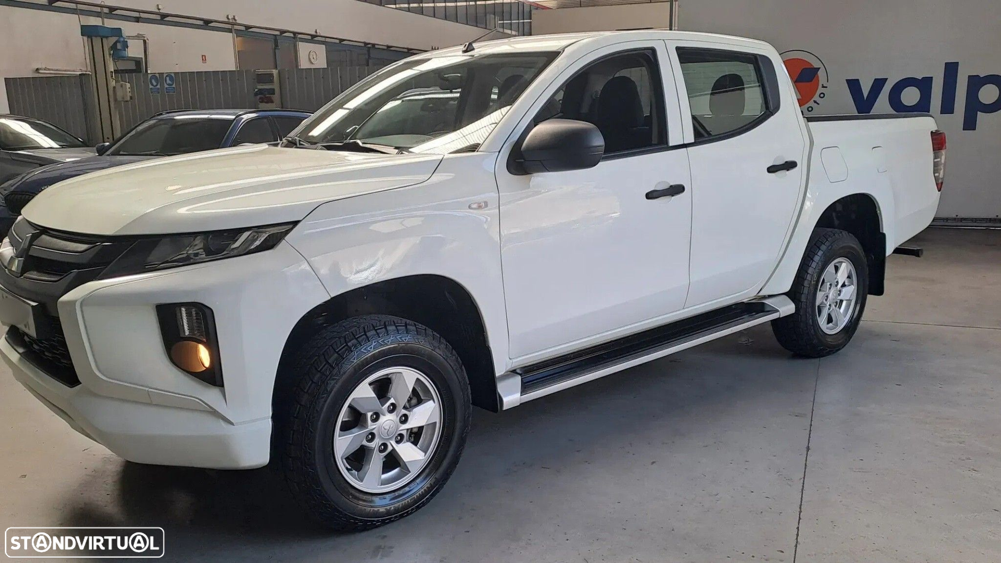 Mitsubishi L200 2.3 DI-D Space Cab Invite 4WD - 4