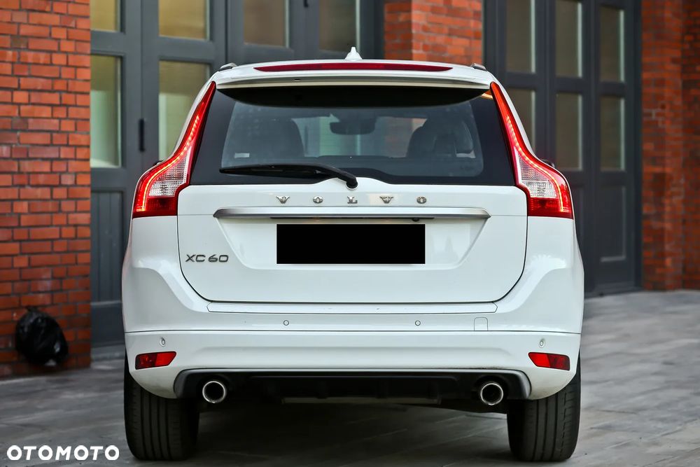 Volvo XC 60 D4 Geartronic RDesign - 14