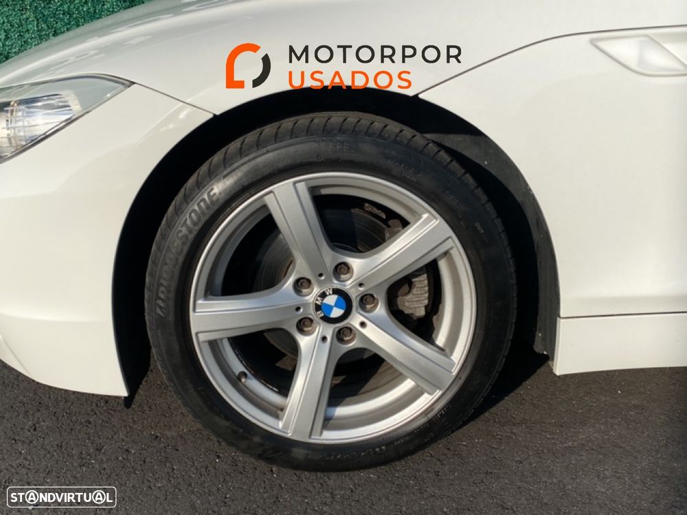 BMW Z4 sDrive23i - 11