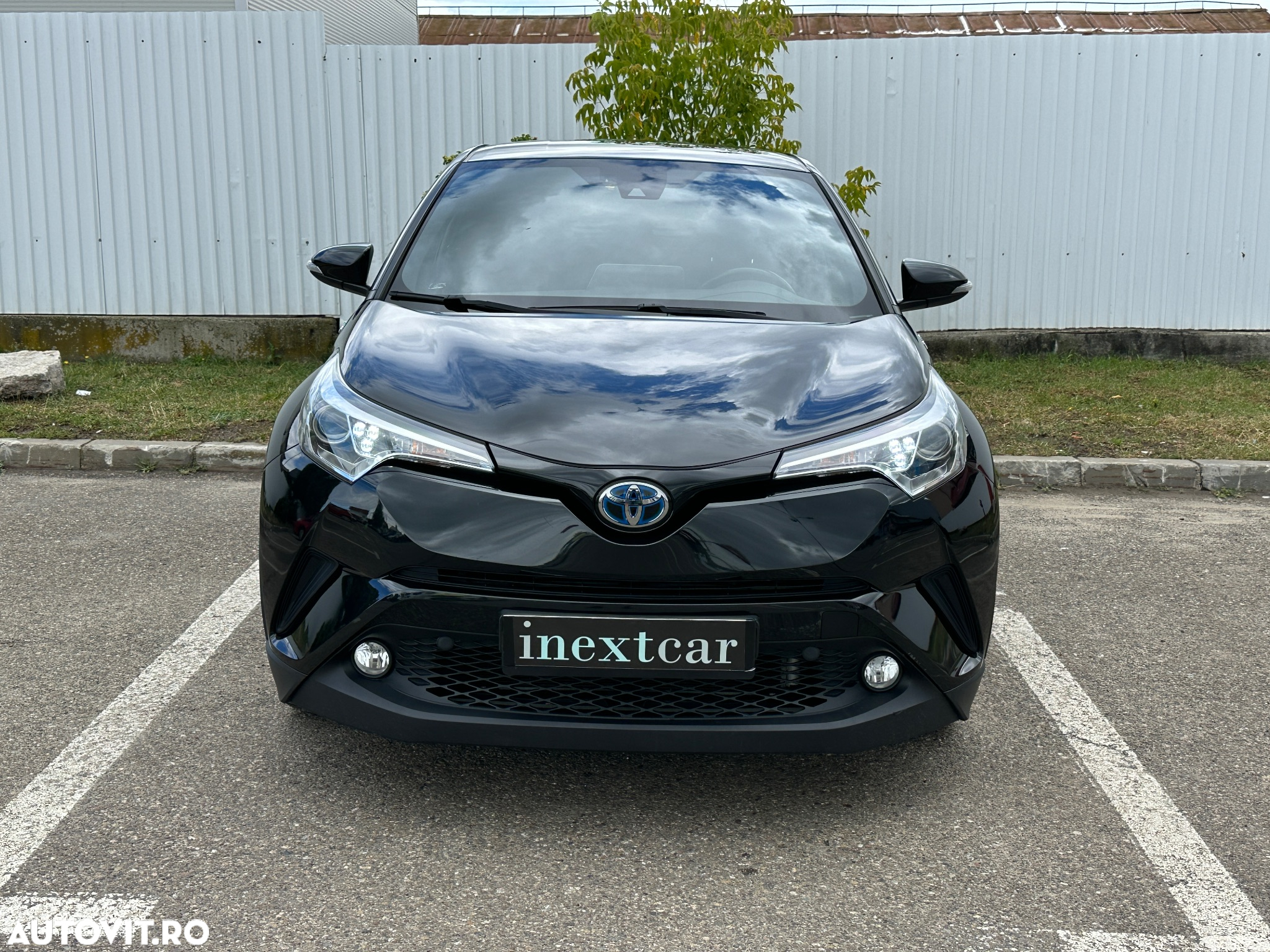 Toyota C-HR 1.8 HSD 4x2 CVT C-ult - 2