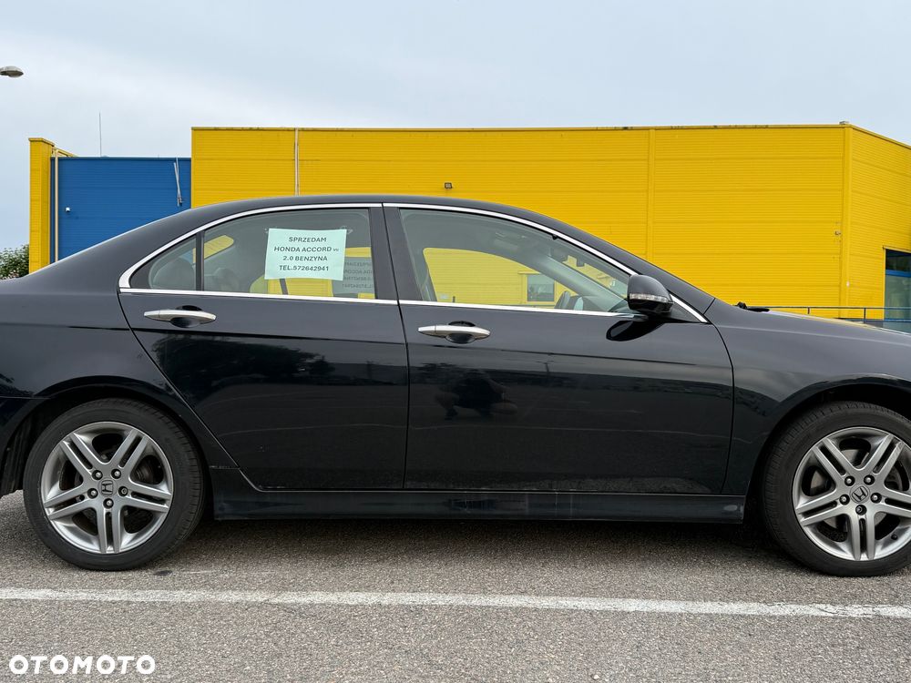 Honda Accord 2.0 Executive - 7