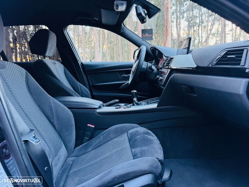 BMW 320 d Touring Pack M - 36