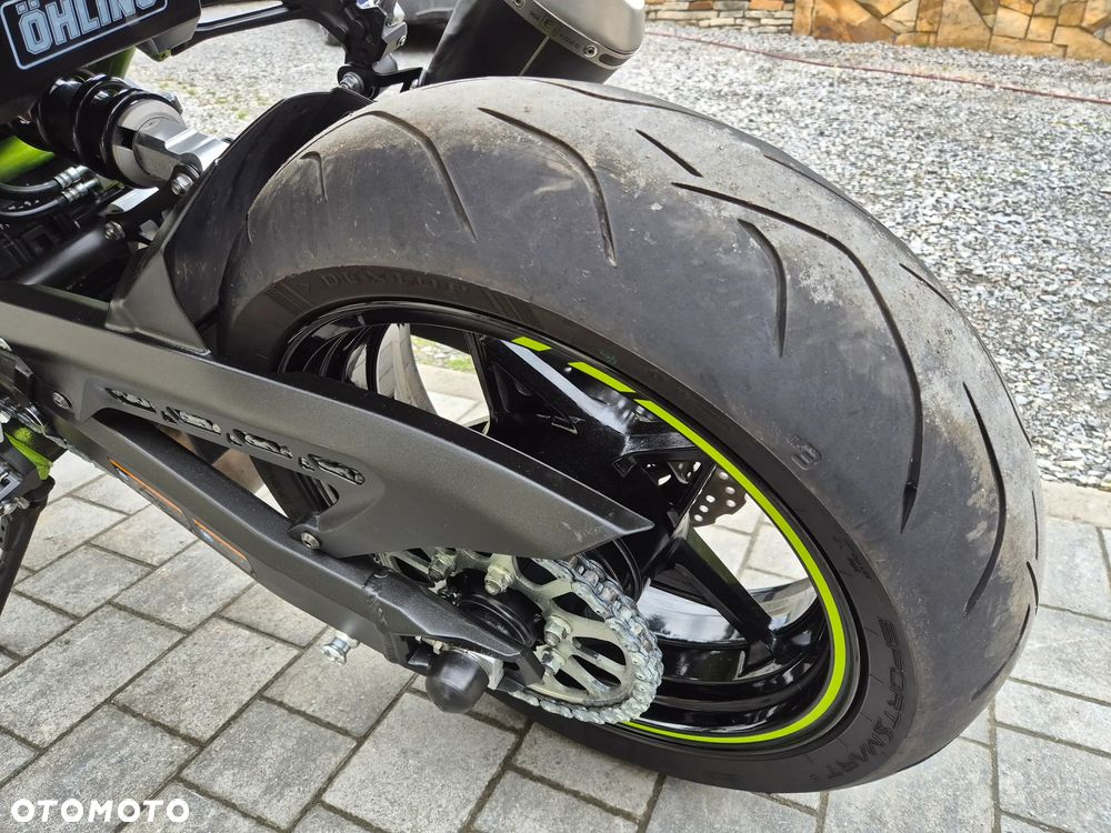 Kawasaki Z 900 - 16