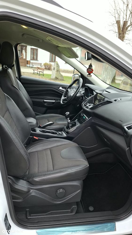 Ford Kuga 2.0 TDCi 4WD Titanium - 17