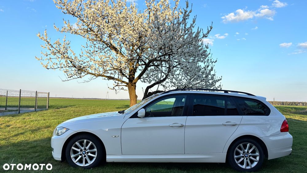 BMW Seria 3 320d DPF - 3