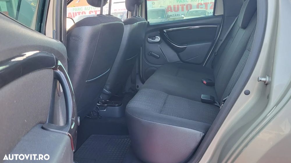 Dacia Duster 1.6 4x4 Ambiance - 23
