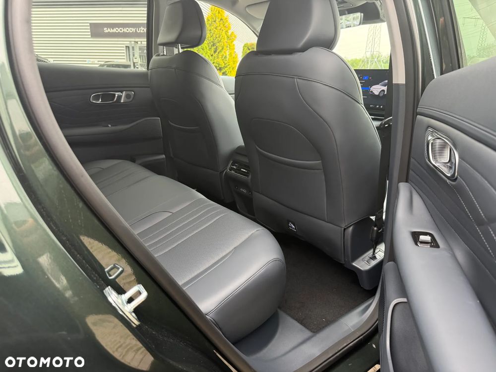 Geely Starray EM-i 1.5 PHEV Max - 12