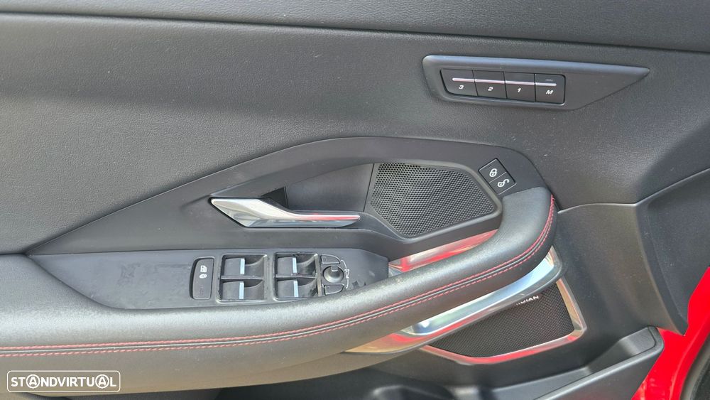 Jaguar E-Pace 2.0 i4D R-Dynamic AWD Aut. - 9