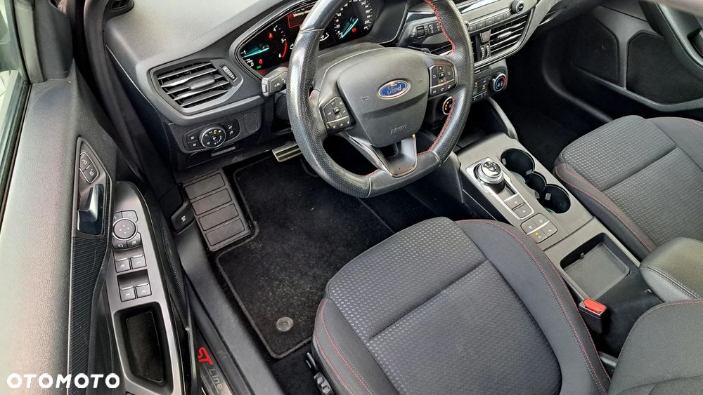 Ford Focus 1.5 EcoBlue STart-Stopp-System ST-LINE - 13