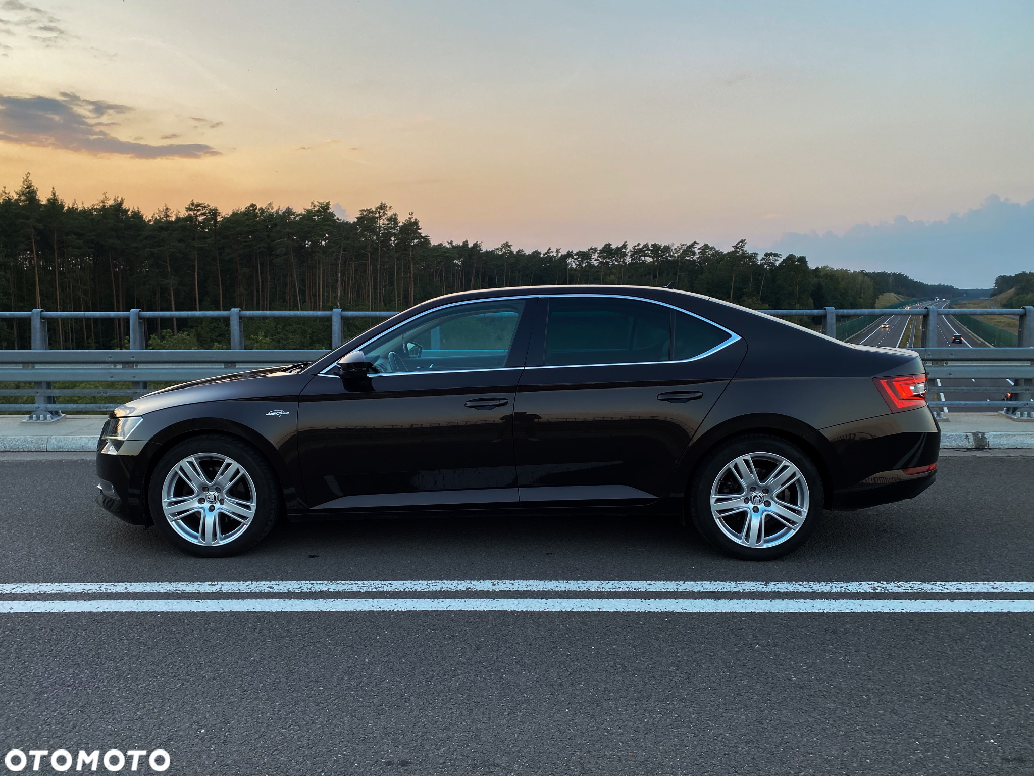 Skoda Superb 2.0 TDI DSG L&K - 12