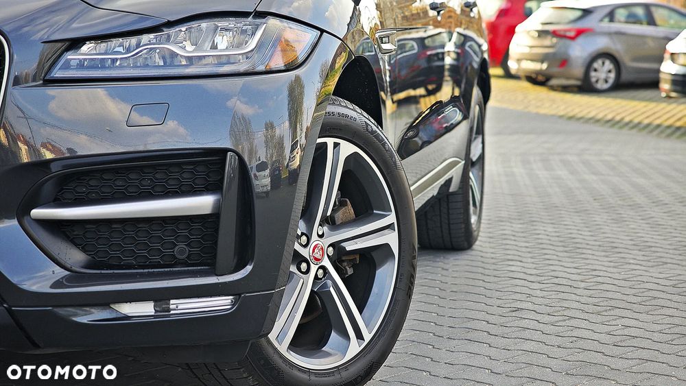 Jaguar F-Pace - 5