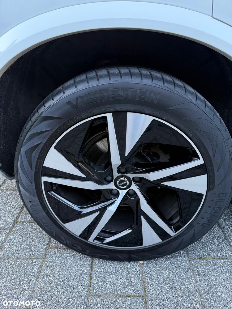 Volvo XC 90 - 22