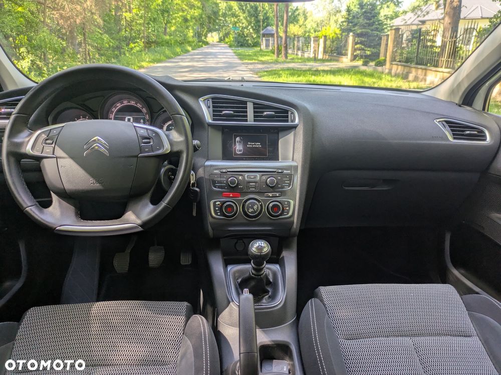 Citroën C4 HDi 115 Exclusive - 15