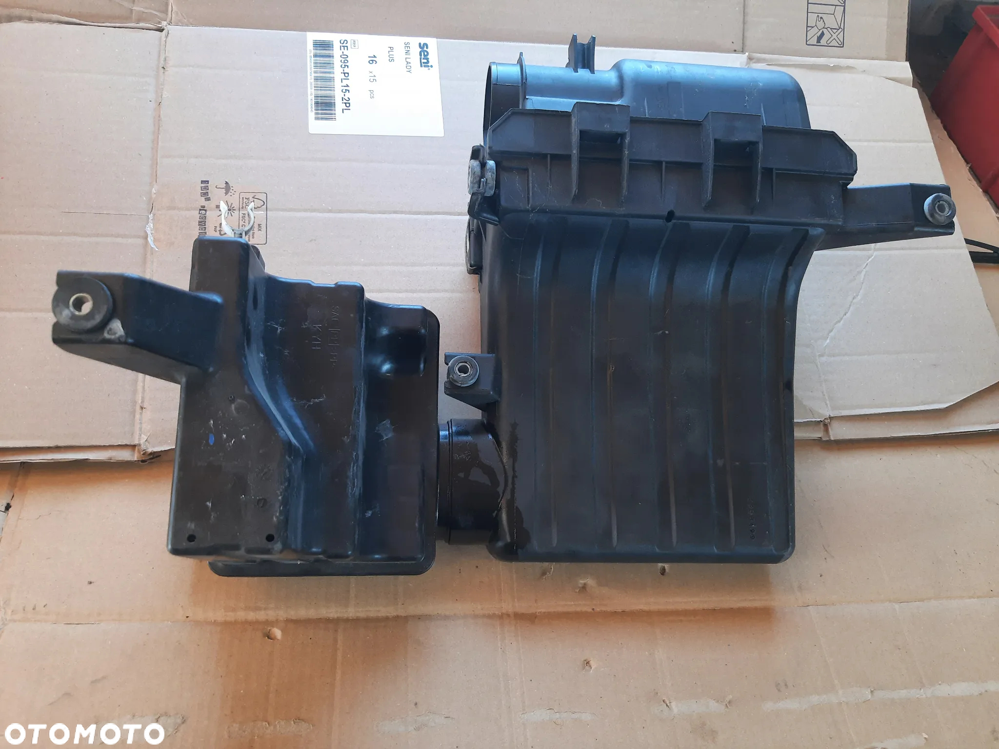 Swift IV MK6 obudowa filtra powietrza rezonator 1,3 benzyna 04-10r Suzuki - 2