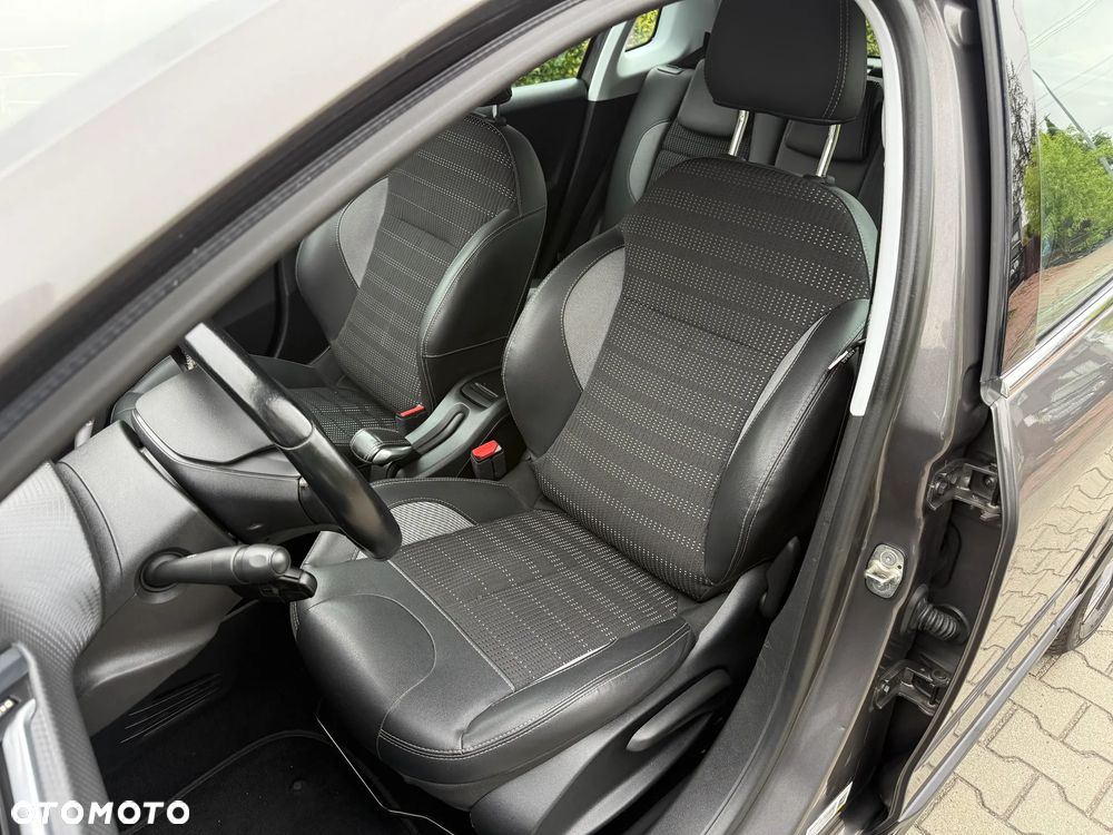 Peugeot 2008 - 25