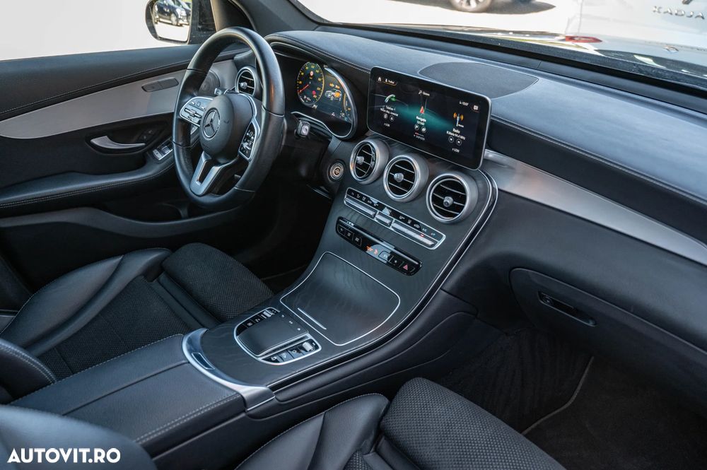 Mercedes-Benz GLC 300 e 4Matic 9G-TRONIC - 10