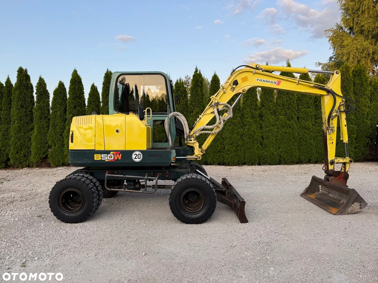 Yanmar B50W KOPARKA KOŁOWA/ 5 TON / MAŁE GABARYTY / BARDZO ZWROTNA / ZADBANA Z NIEMIEC / PIĘKNY STAN / ORYGINAŁ / B 50 W B75 B95 B110 / 70 75 80 90 100 110 / 308 310 / TEREX TW - 2