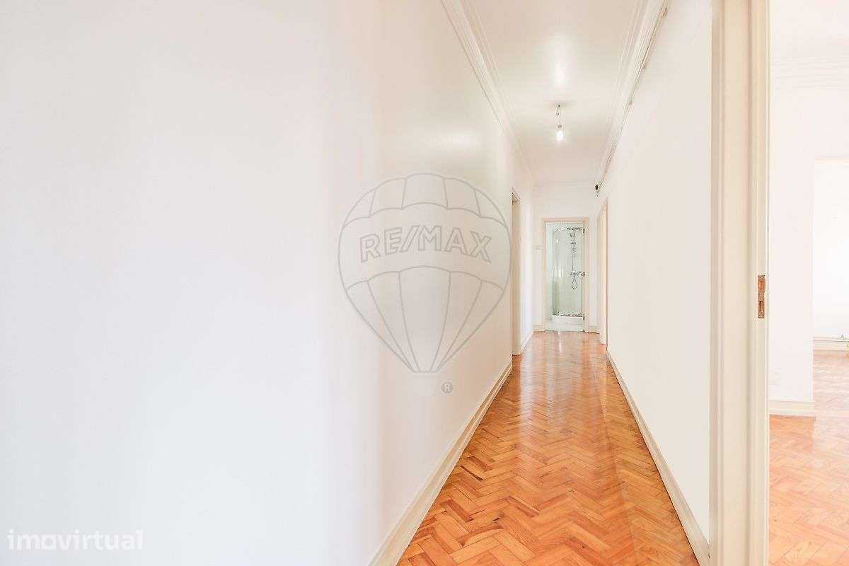 Apartamento T2 para arrendamento - Grande imagem: 2/18