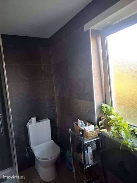 Apartamento t3 garagem para dois carros totalmente remodelado - Grande imagem: 3/6