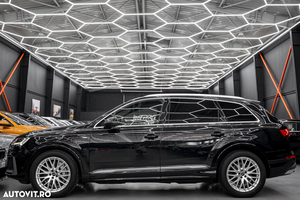 Audi Q7 55 TFSI quattro Tiptronic MHEV S Line - 30