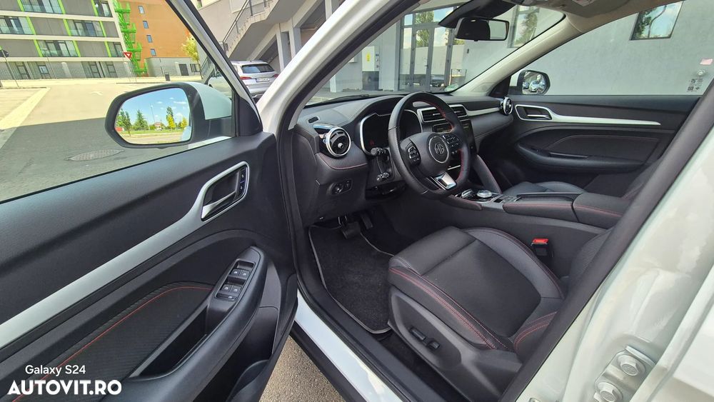 MG ZS EV Standard Luxury - 8