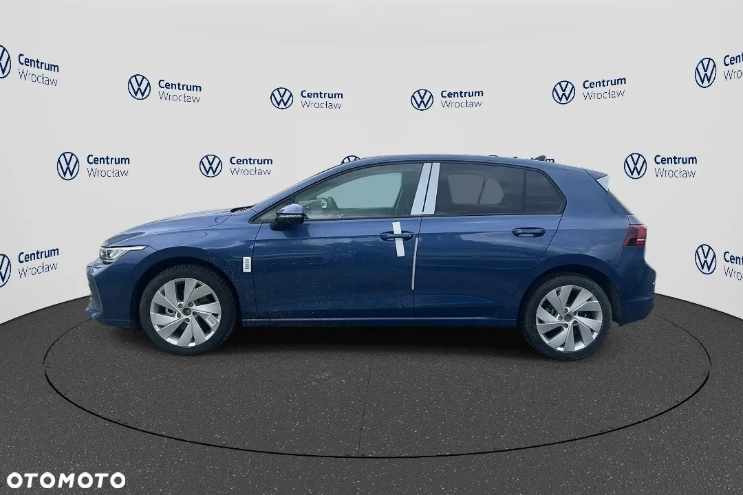 Volkswagen Golf - 8