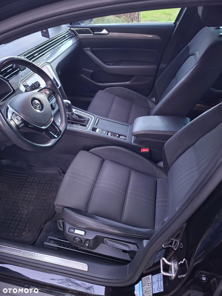 Volkswagen Passat Alltrack - 9