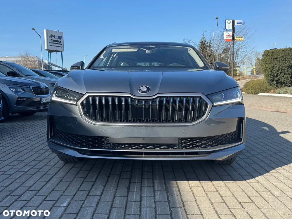 Skoda Superb 2.0 TDI SCR 4x4 Drive DSG - 6