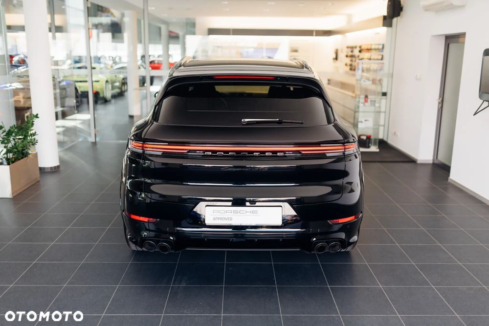 Porsche Cayenne GTS - 11