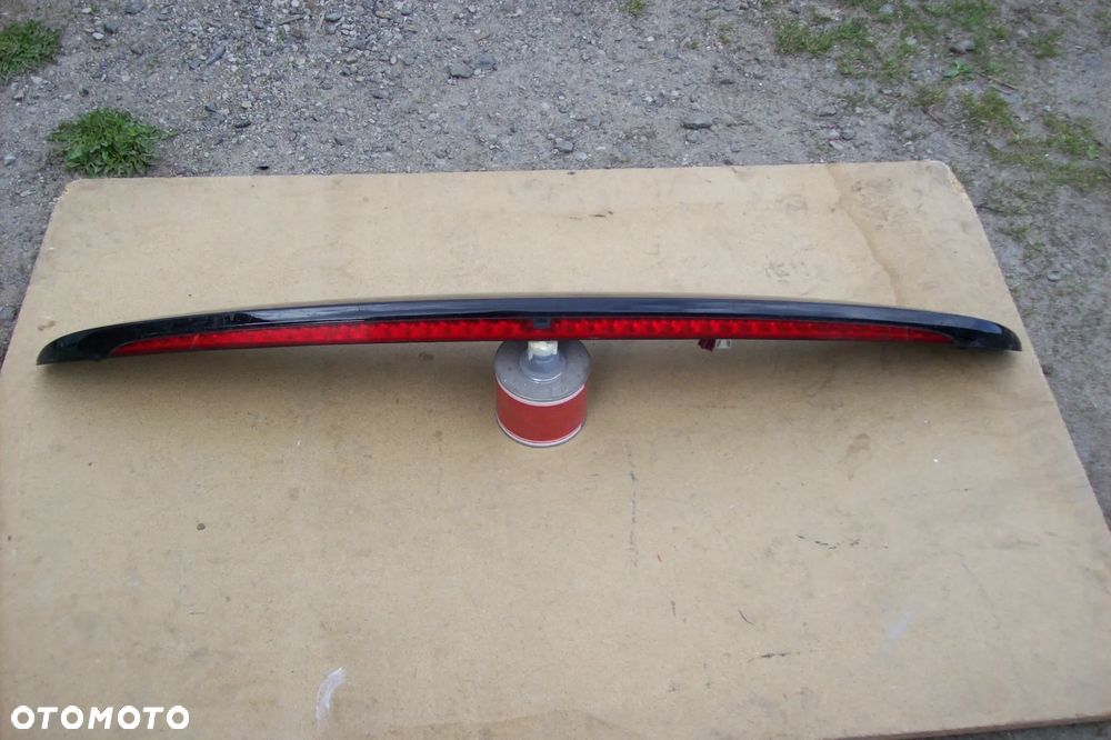 LOTKA +ŚWIATŁO STOP MERCEDES W 212 KOMBI - 1