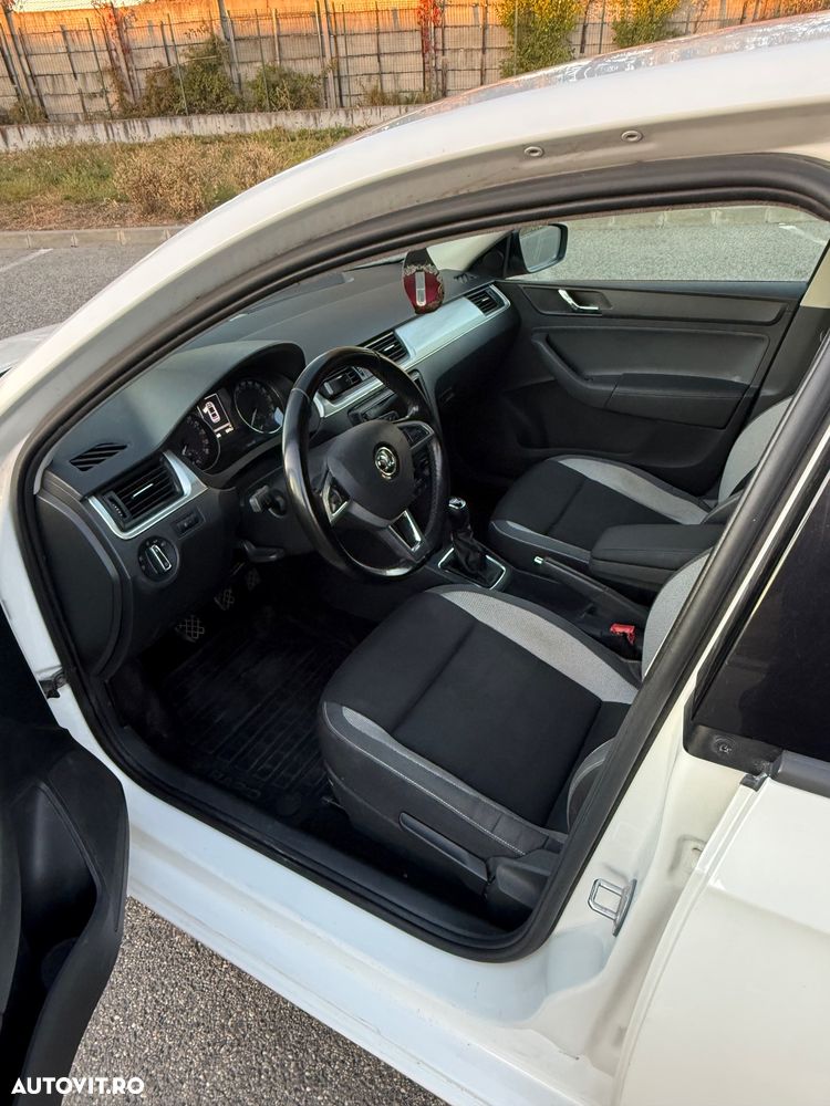 Skoda RAPID - 6