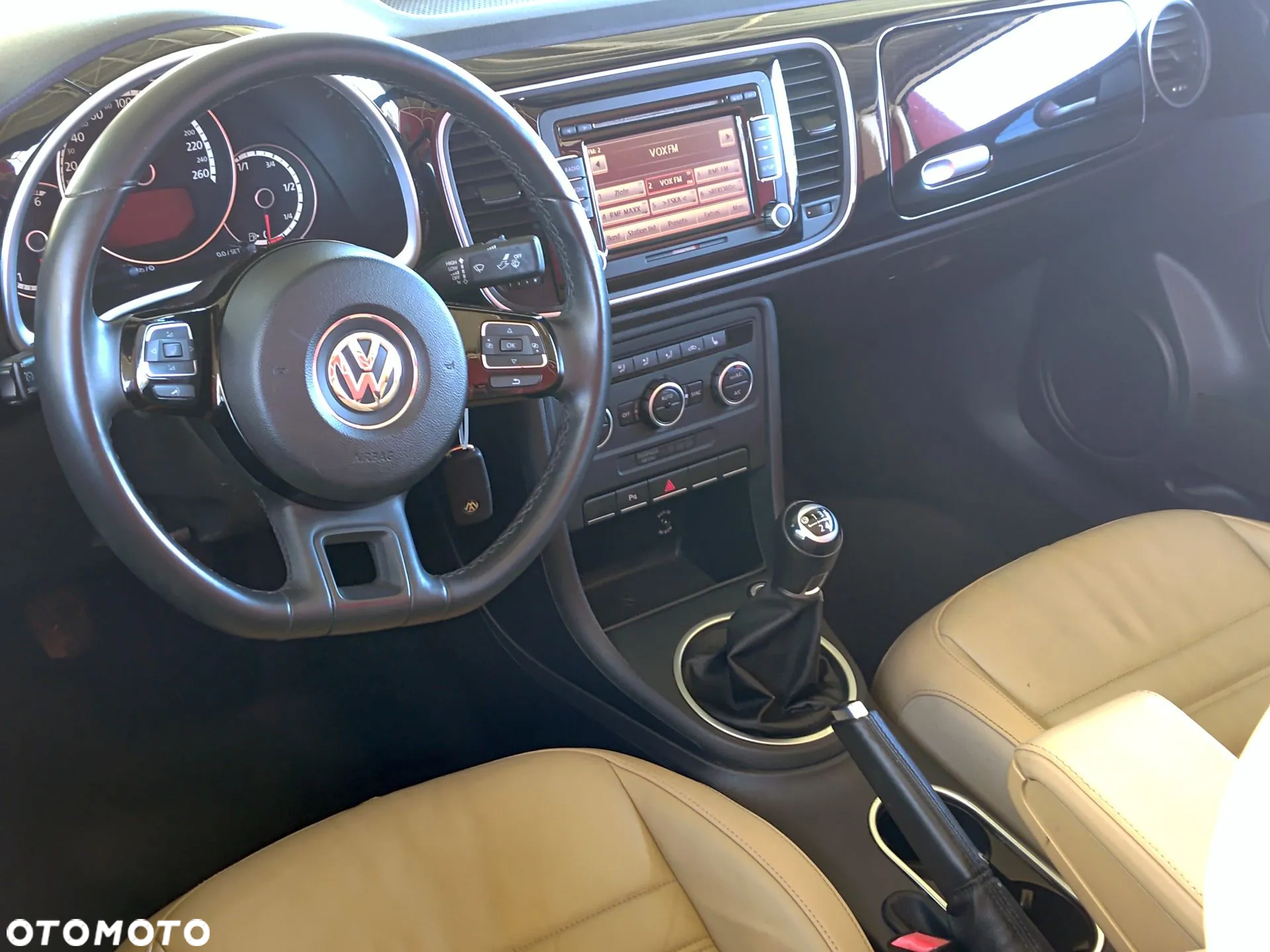 Volkswagen Beetle The Cabriolet 1.6 TDI BlueMotion Technology 50s - 27